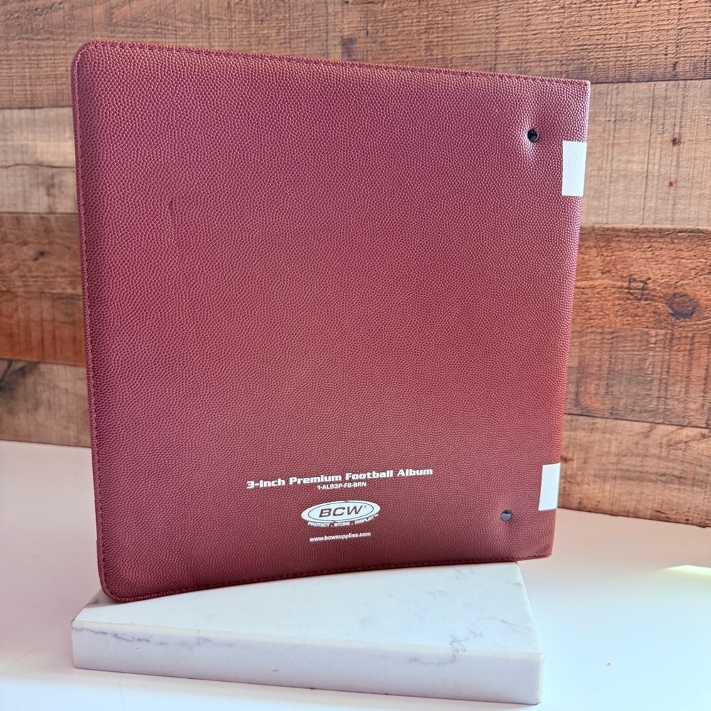NWOT BCW 3 Inch Premium Brown Football Card Collectors Album 3 - Ring Binder - Picture 3 of 5
